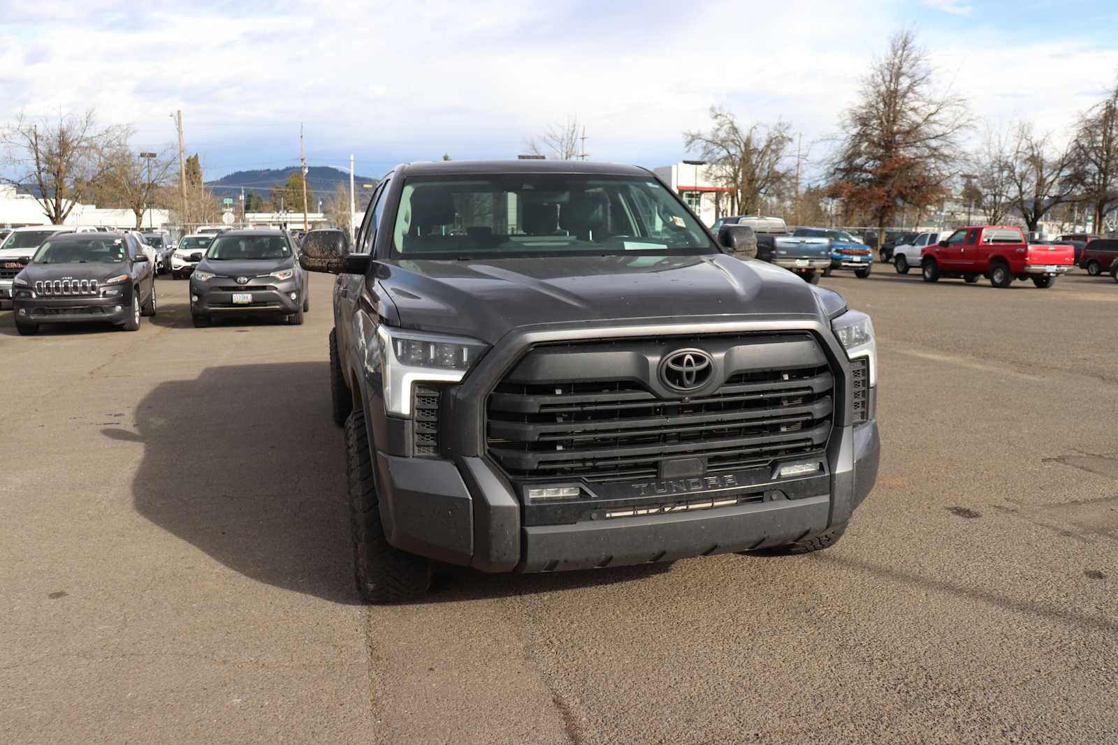 Thumbnail: 2024 Toyota Tundra - 3