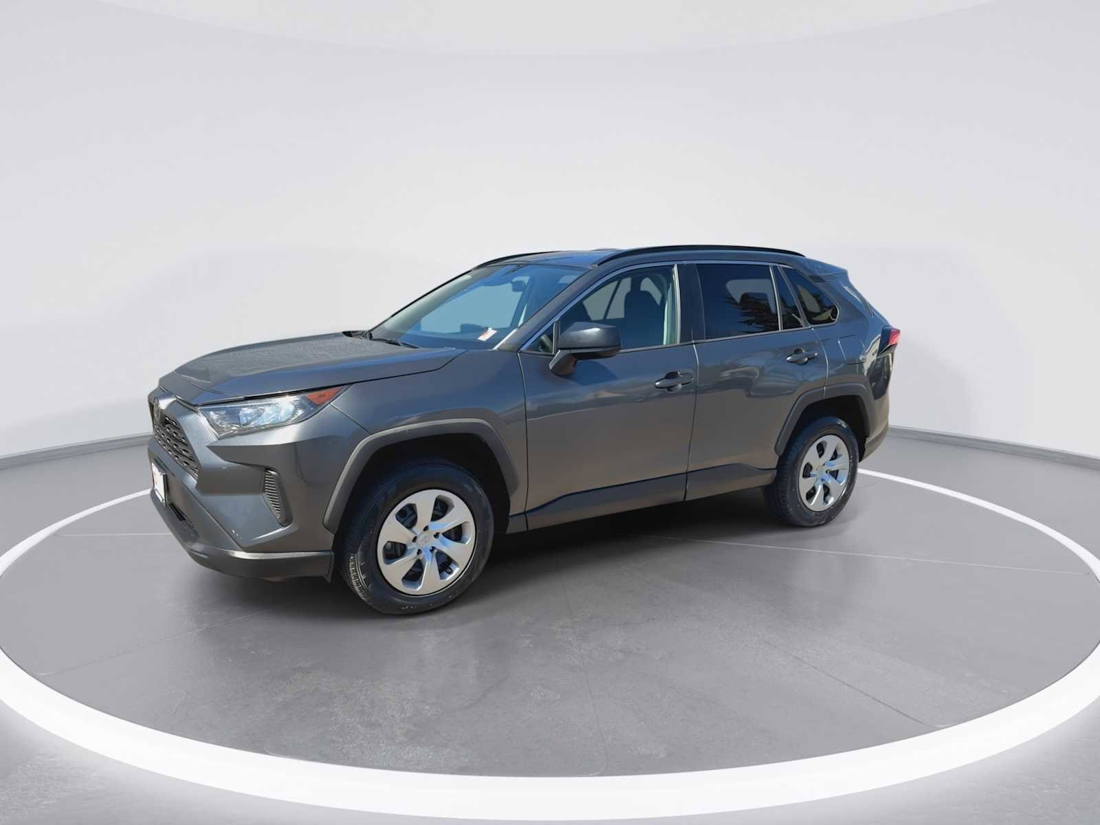 Thumbnail: 2021 Toyota RAV4 - 4