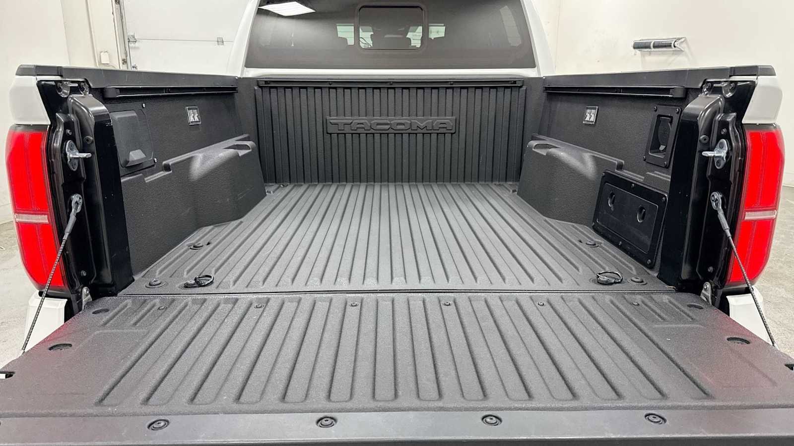 2024 Toyota Tacoma TRD Sport 29
