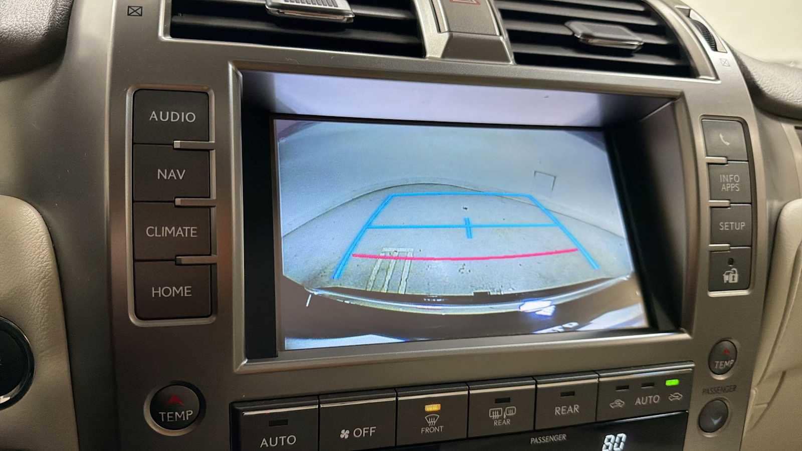 Thumbnail: 2019 Lexus GX - 19