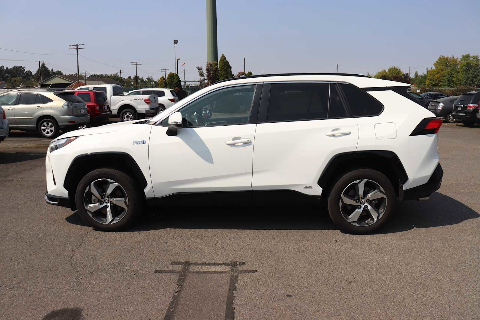 Thumbnail: 2023 Toyota RAV4 - 8