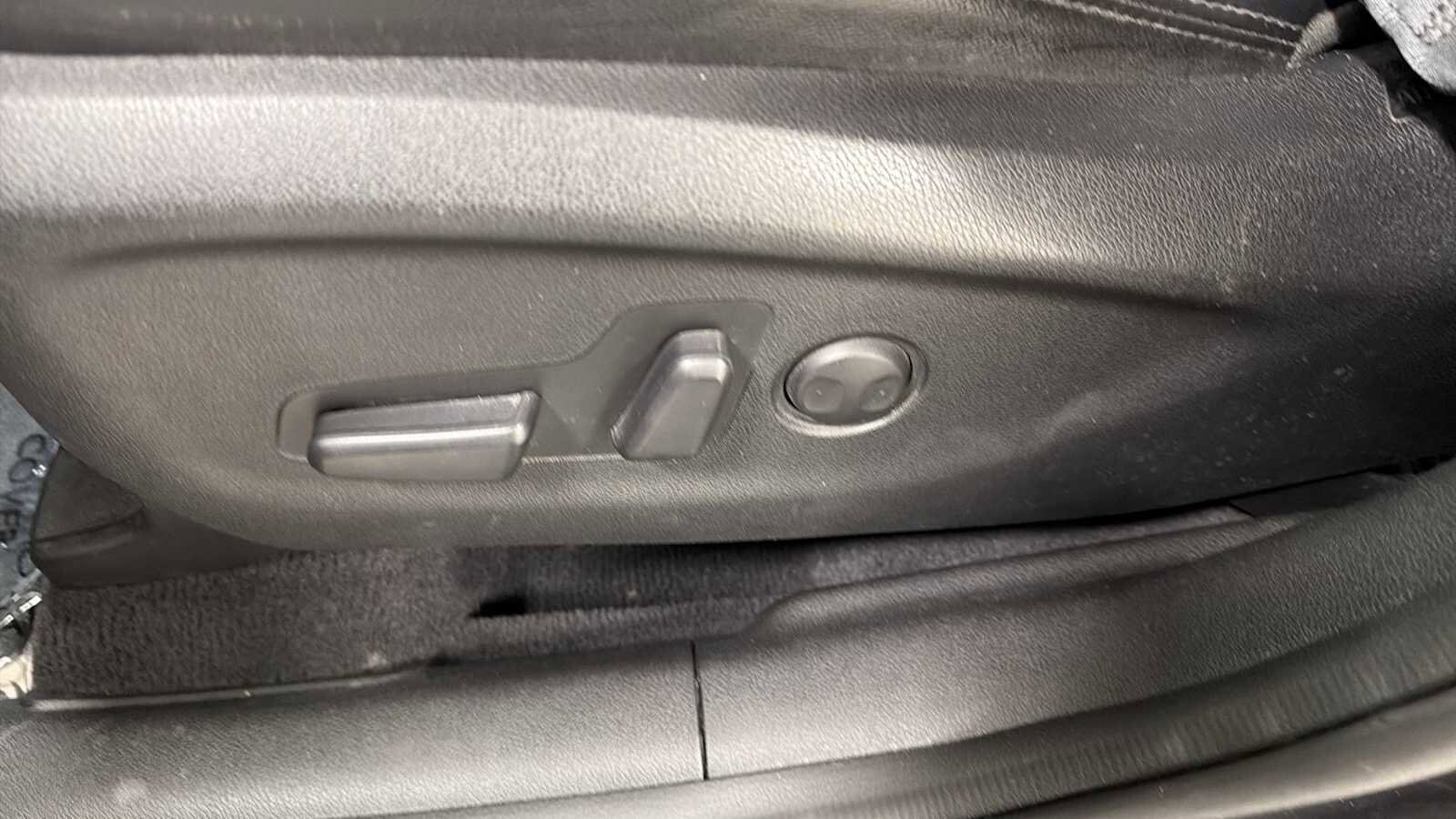 Thumbnail: 2017 Kia Sorento - 14