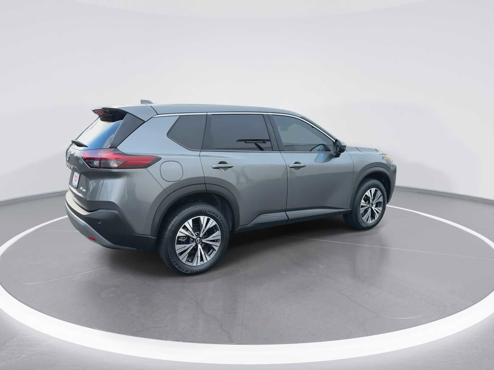 Thumbnail: 2022 Nissan Rogue - 8