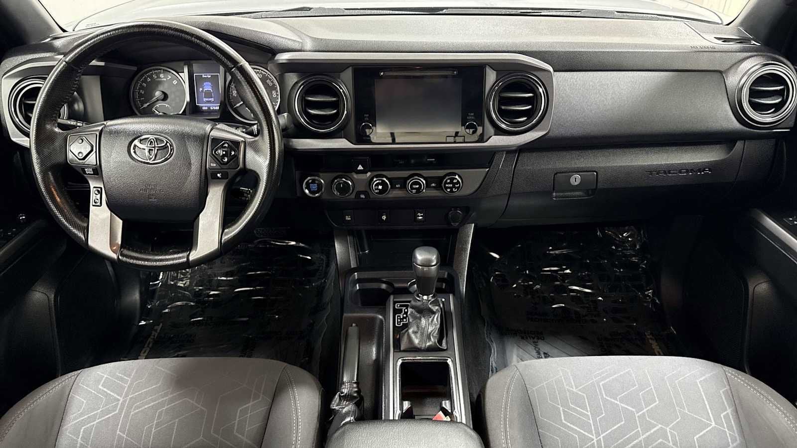 Thumbnail: 2017 Toyota Tacoma - 26