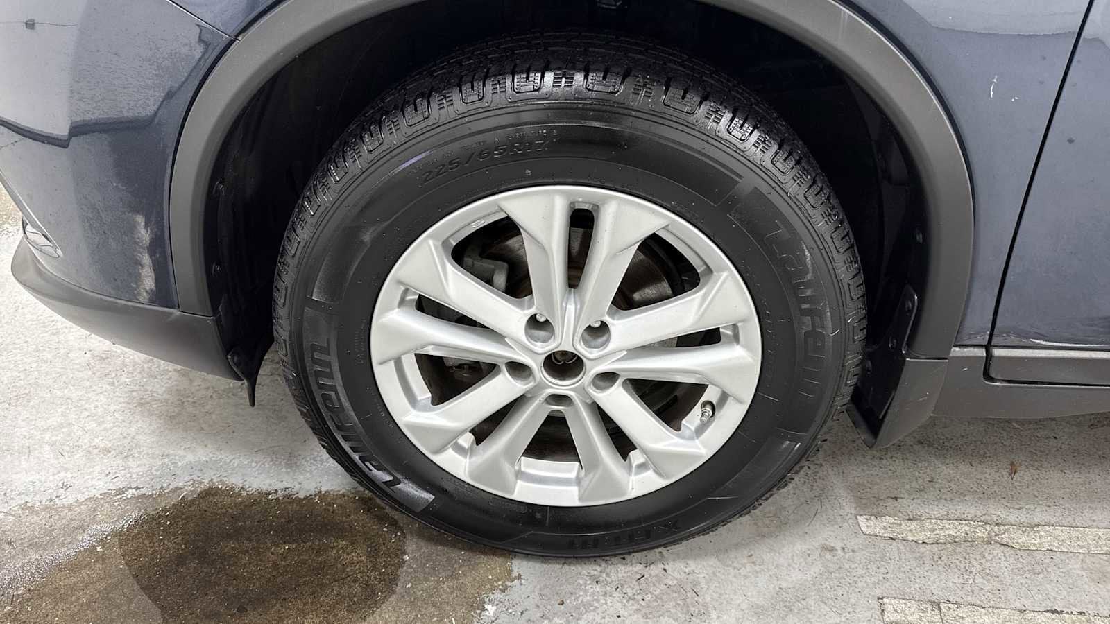 Thumbnail: 2016 Nissan Rogue - 10