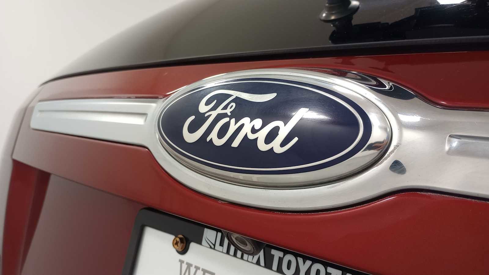 Thumbnail: 2013 Ford Edge - 27