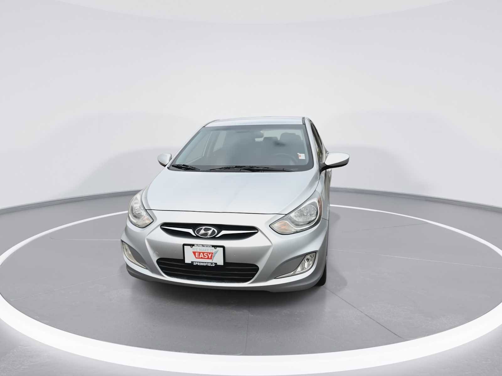 Thumbnail: 2012 Hyundai Accent - 3
