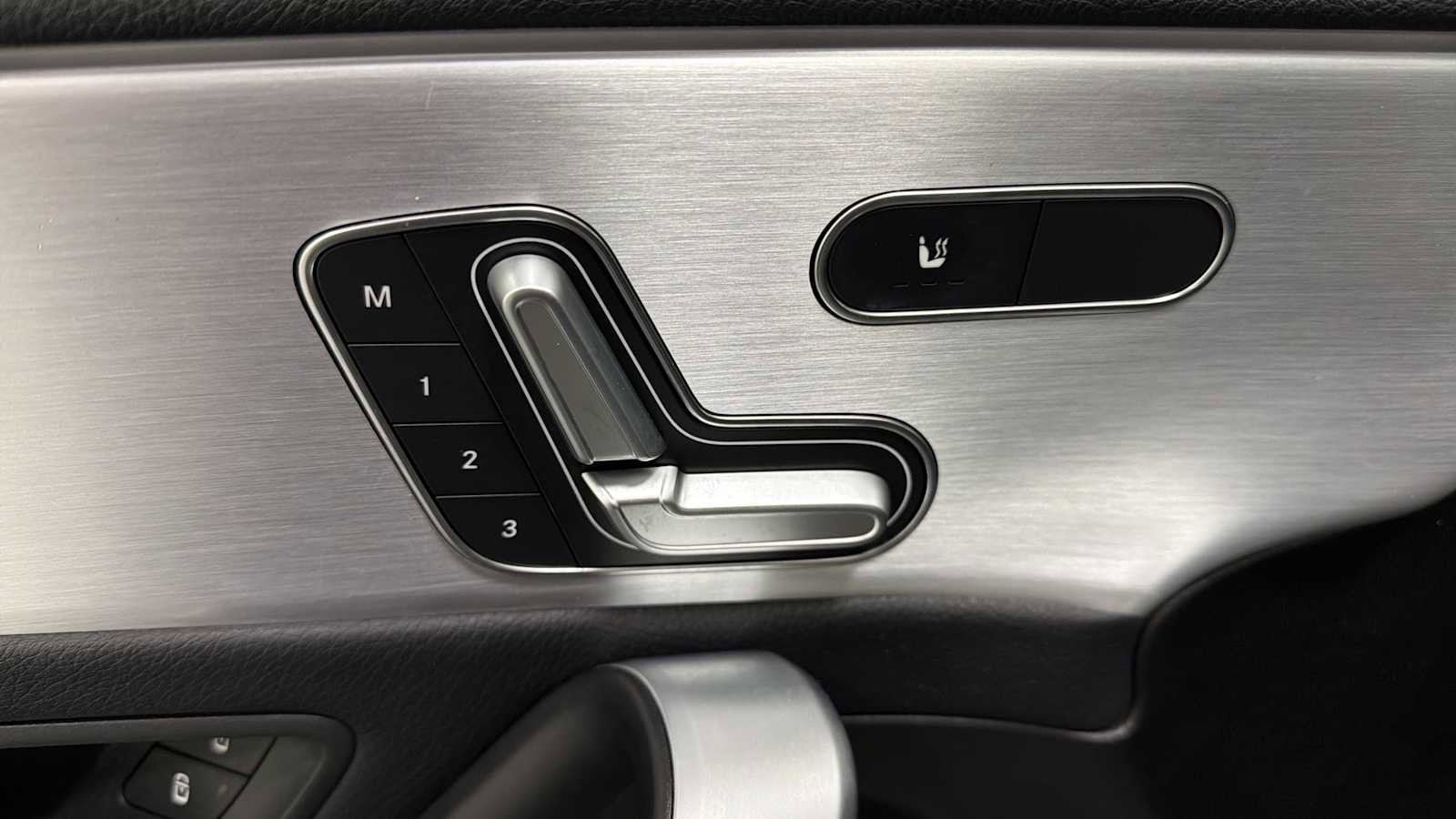 Thumbnail: 2019 Mercedes-Benz A-Class - 14