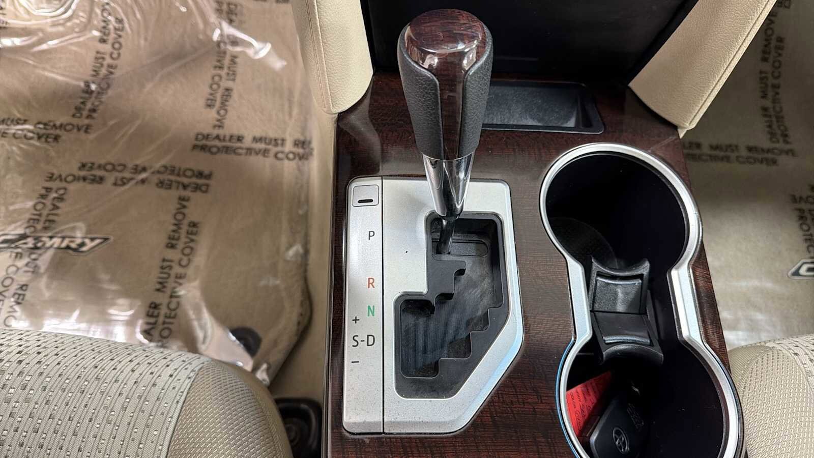 Thumbnail: 2013 Toyota Camry - 22