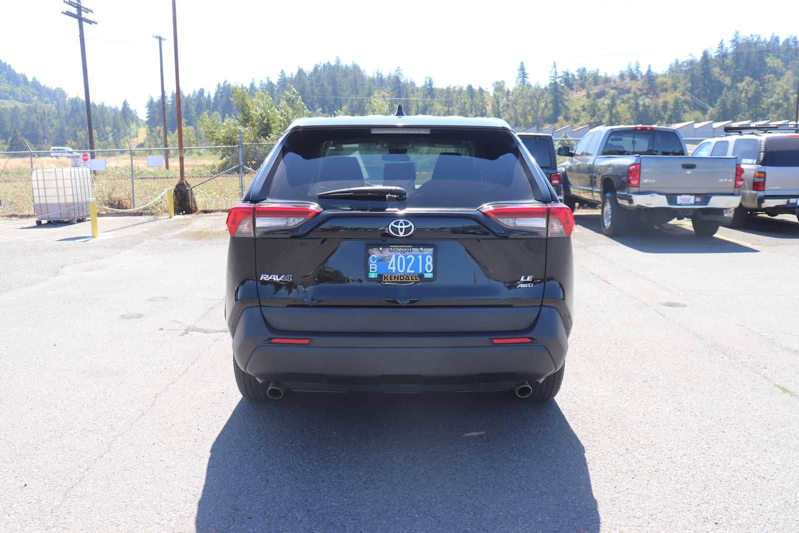 Thumbnail: 2022 Toyota RAV4 - 6