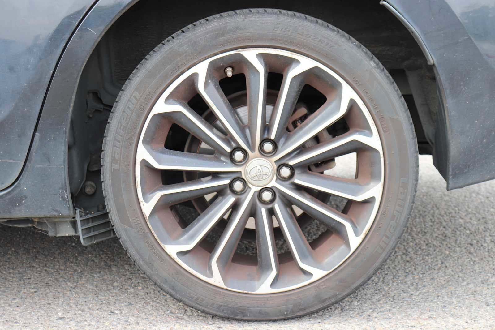 Thumbnail: 2014 Toyota Corolla - 9