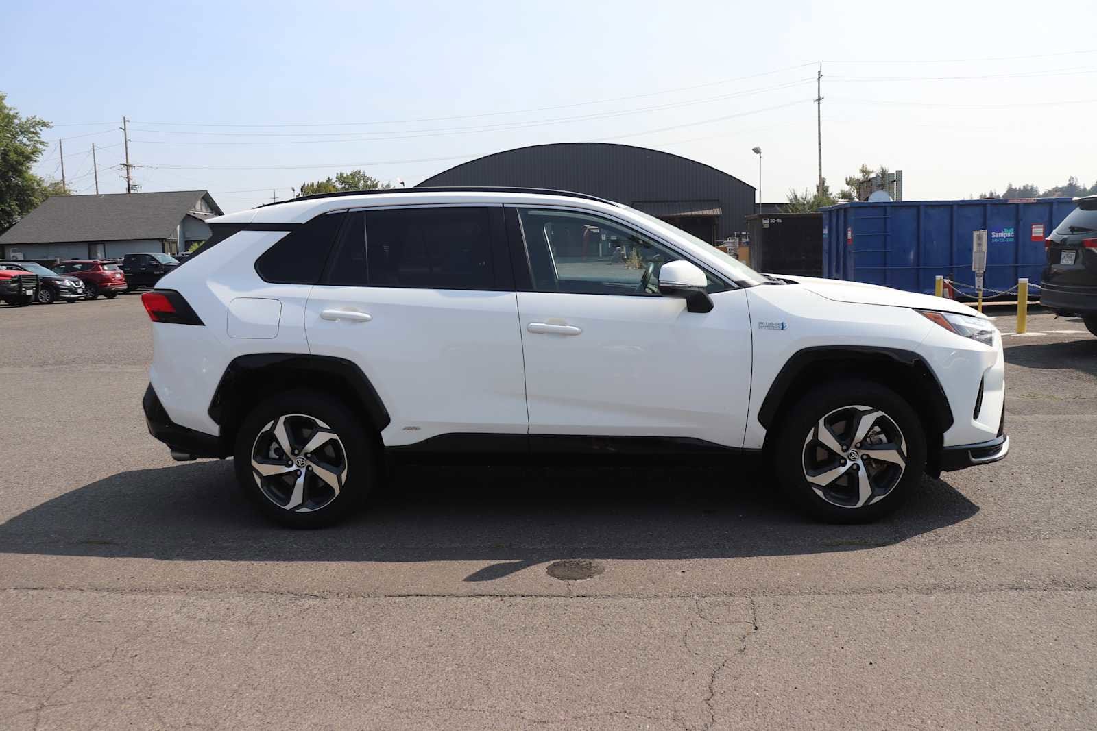 Thumbnail: 2023 Toyota RAV4 - 4