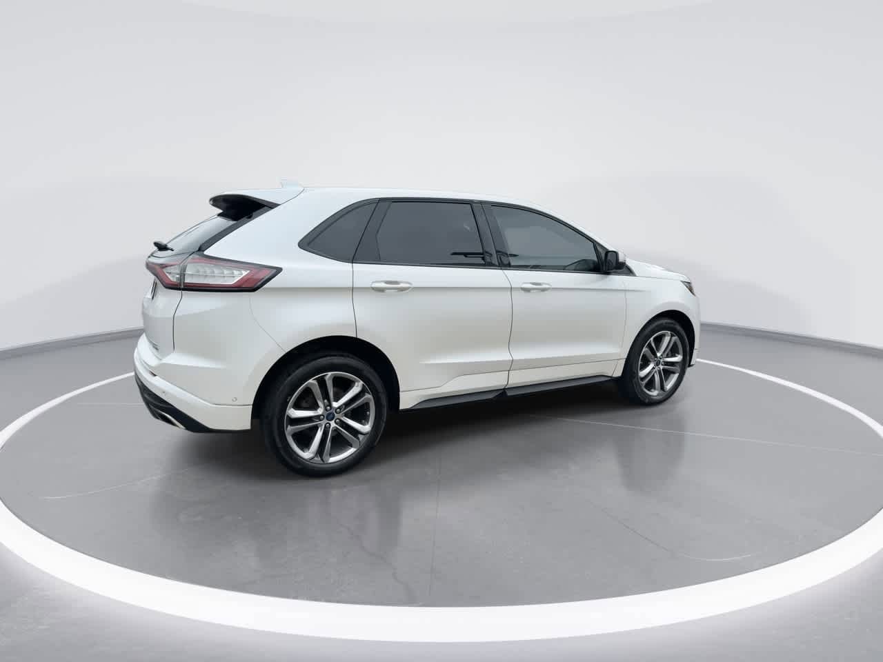Thumbnail: 2015 Ford Edge - 8