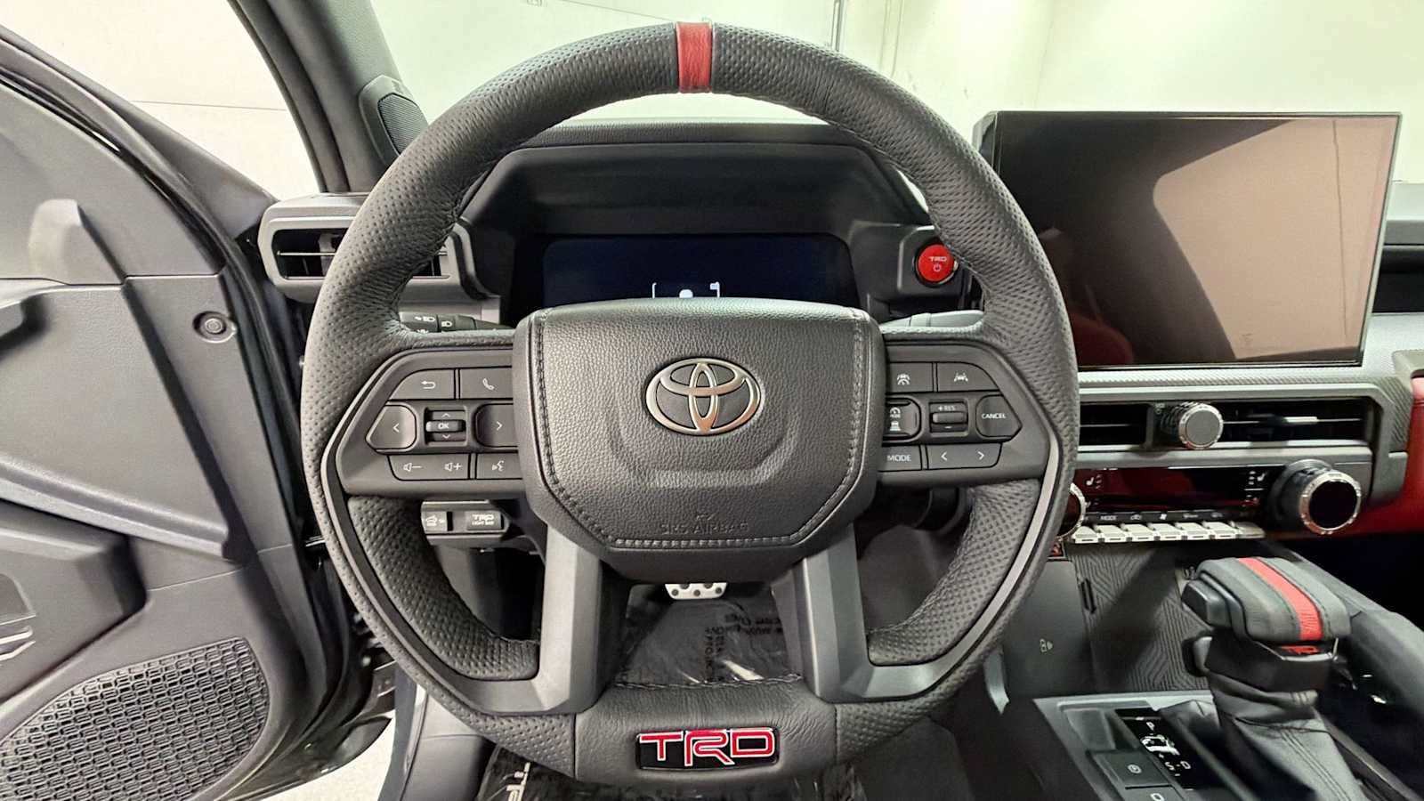 2026 Toyota Tacoma TRD Pro - Photo 16