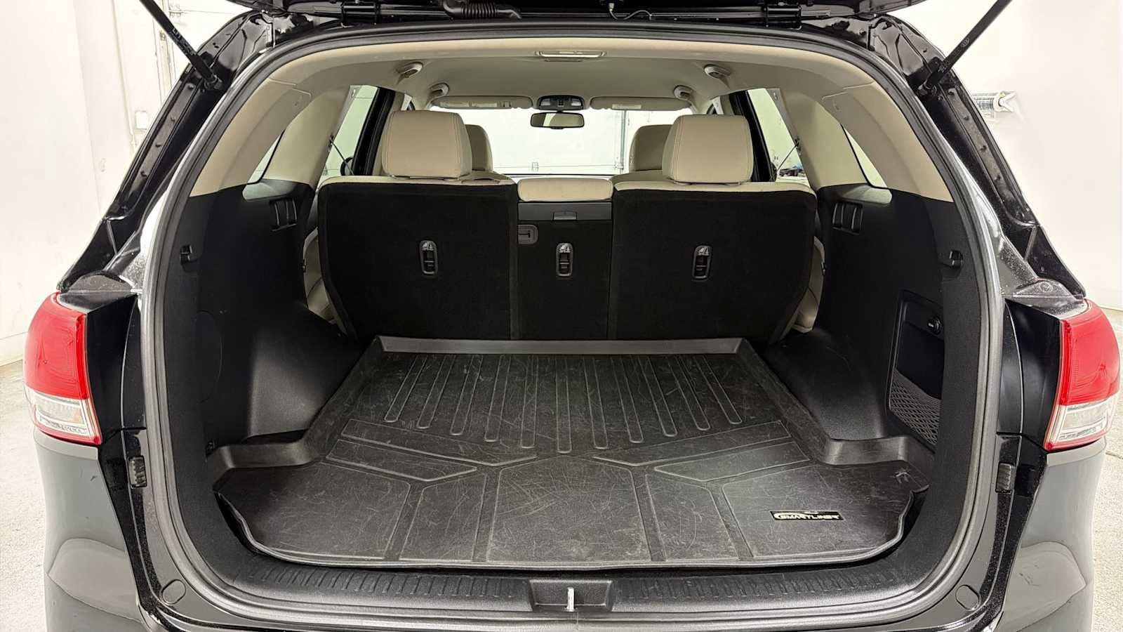 Thumbnail: 2017 Kia Sorento - 26