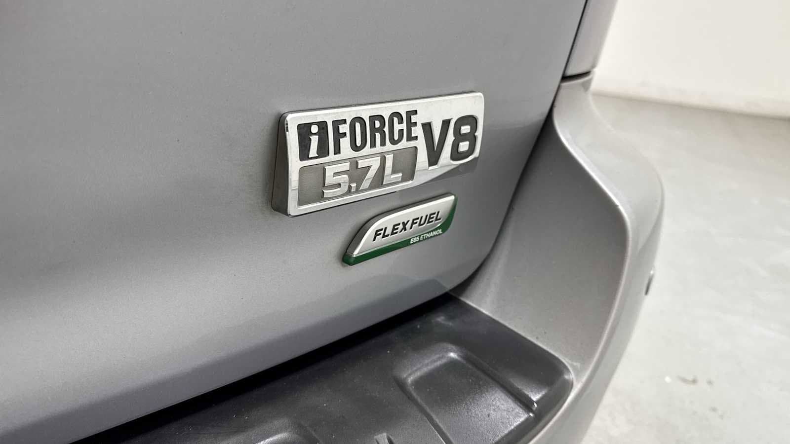 Thumbnail: 2010 Toyota Sequoia - 29