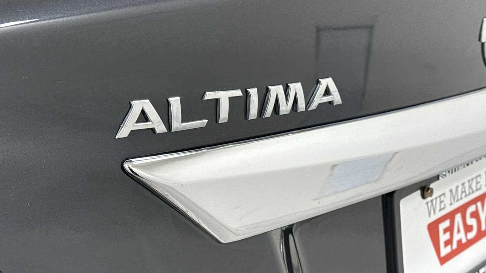 Thumbnail: 2015 Nissan Altima - 27