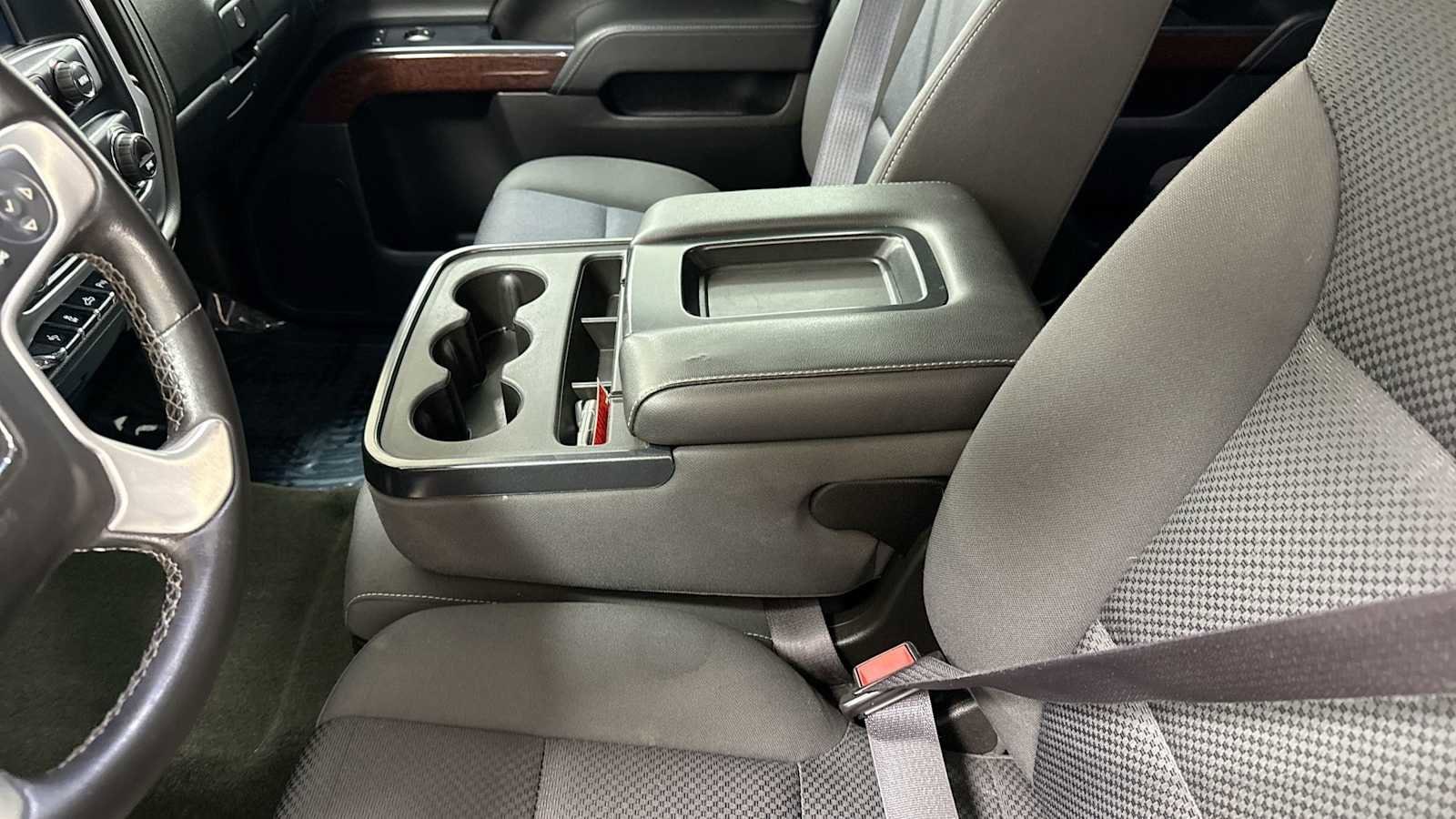 Thumbnail: 2016 GMC Sierra 2500 - 23