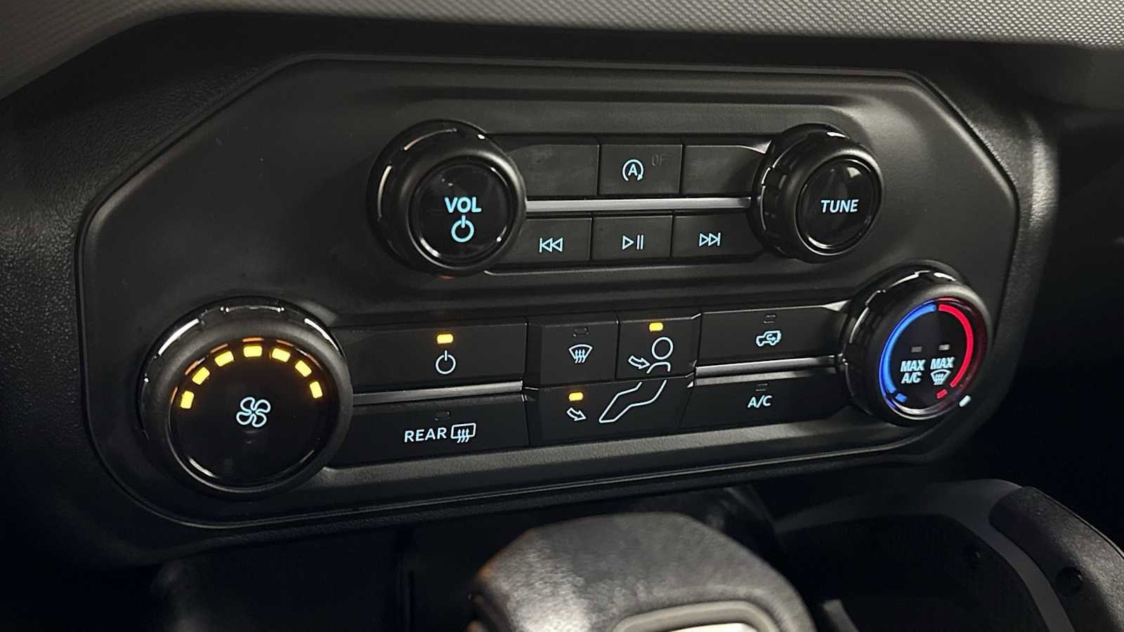 Thumbnail: 2021 Ford Bronco - 20