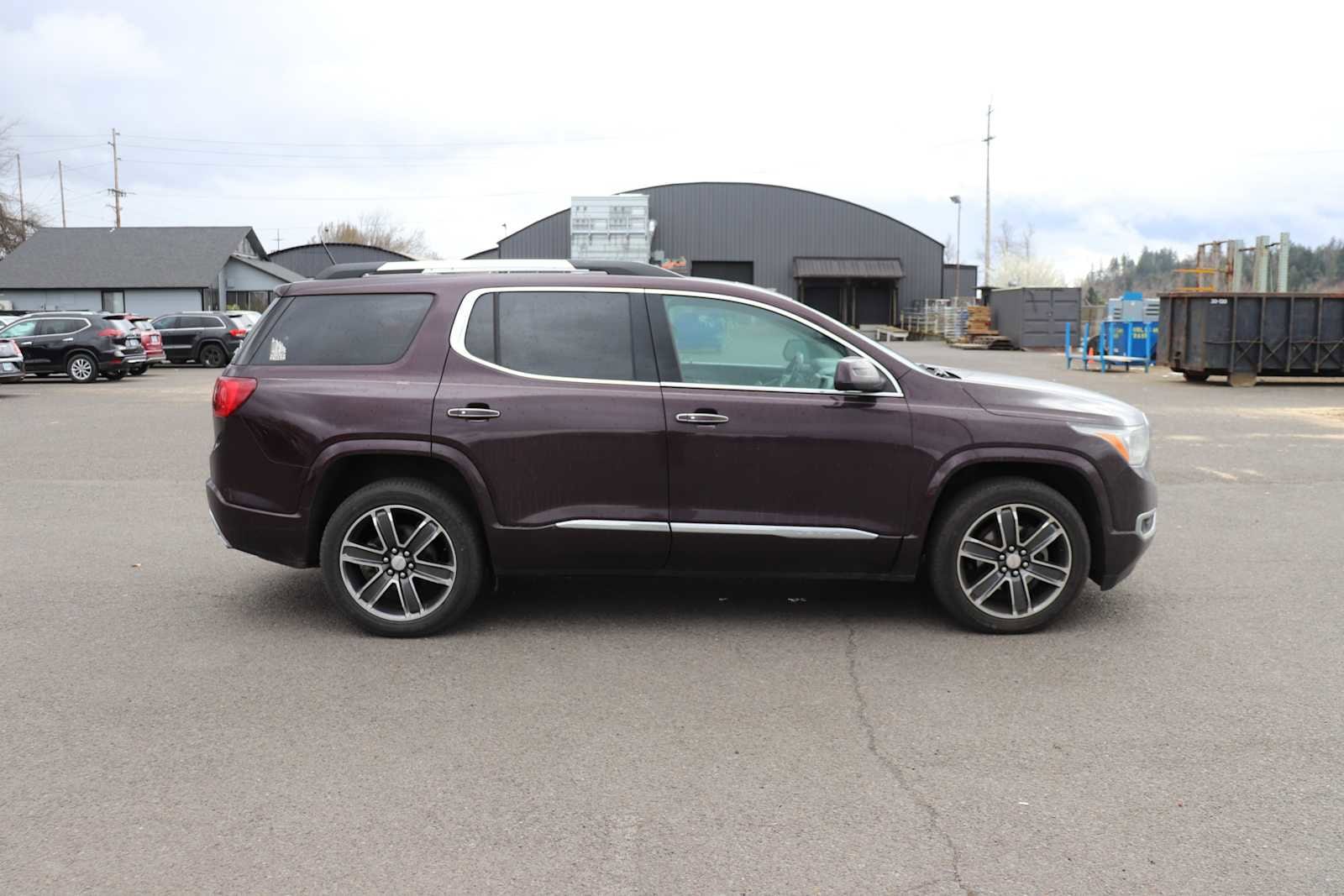 Thumbnail: 2017 GMC Acadia - 4