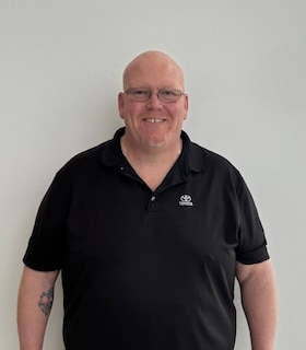 Staff member Mark Aggson from ID_3fd4fb057bf2