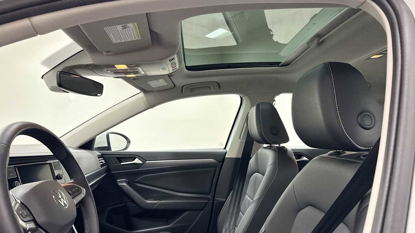 2024 Volkswagen Jetta SE 23