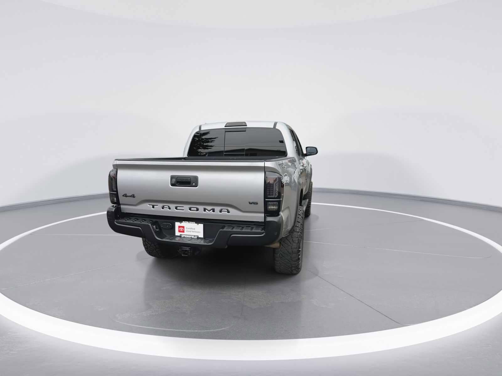 Thumbnail: 2018 Toyota Tacoma - 7