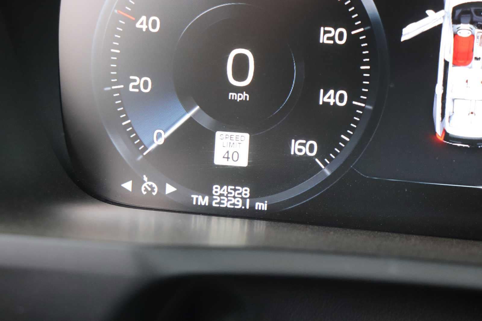 Thumbnail: 2017 Volvo XC90 - 11