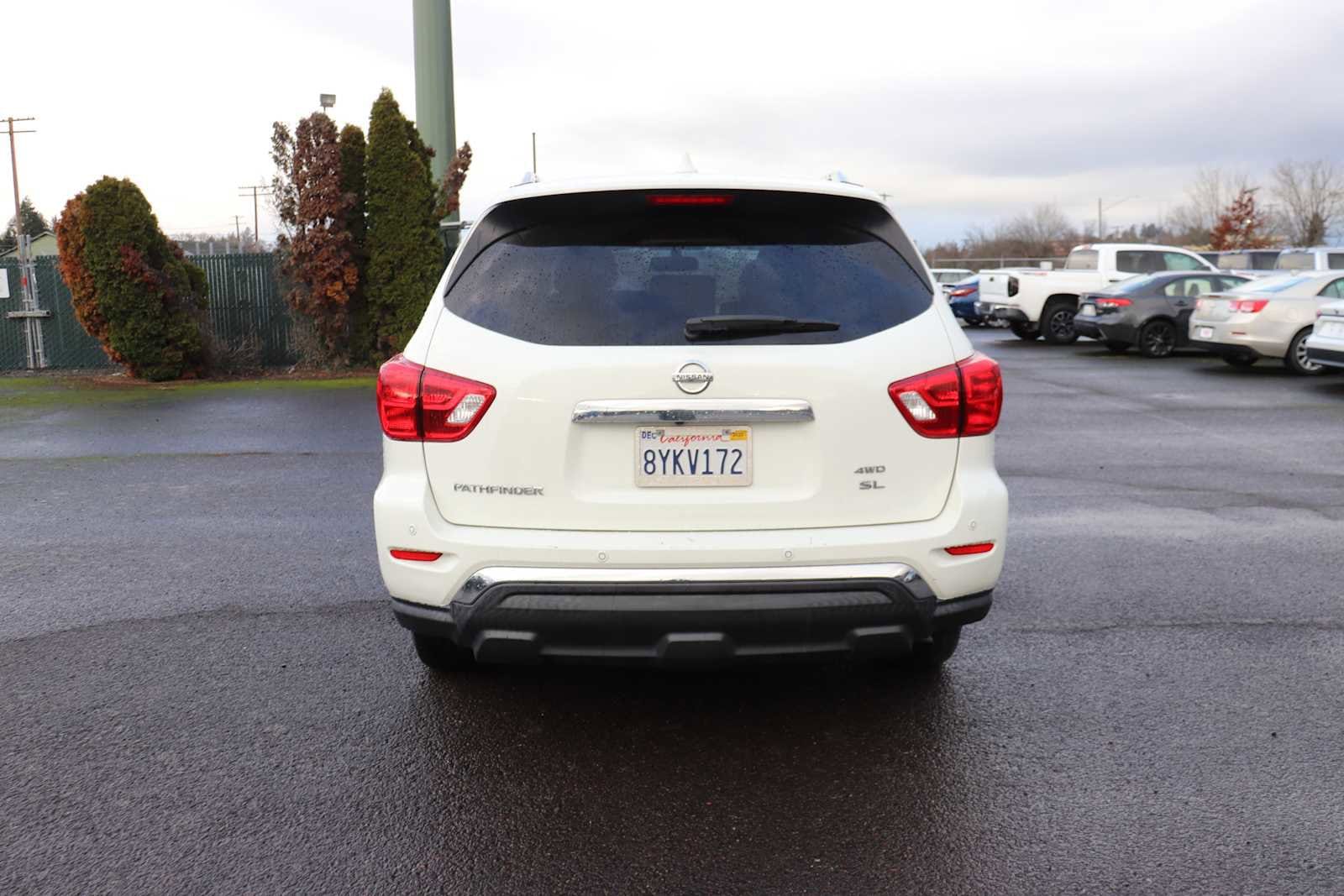 Thumbnail: 2020 Nissan Pathfinder - 6