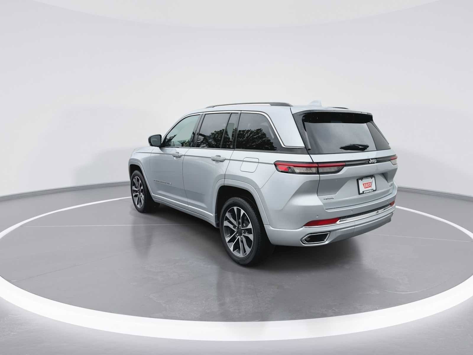 Thumbnail: 2022 Jeep Grand Cherokee - 6