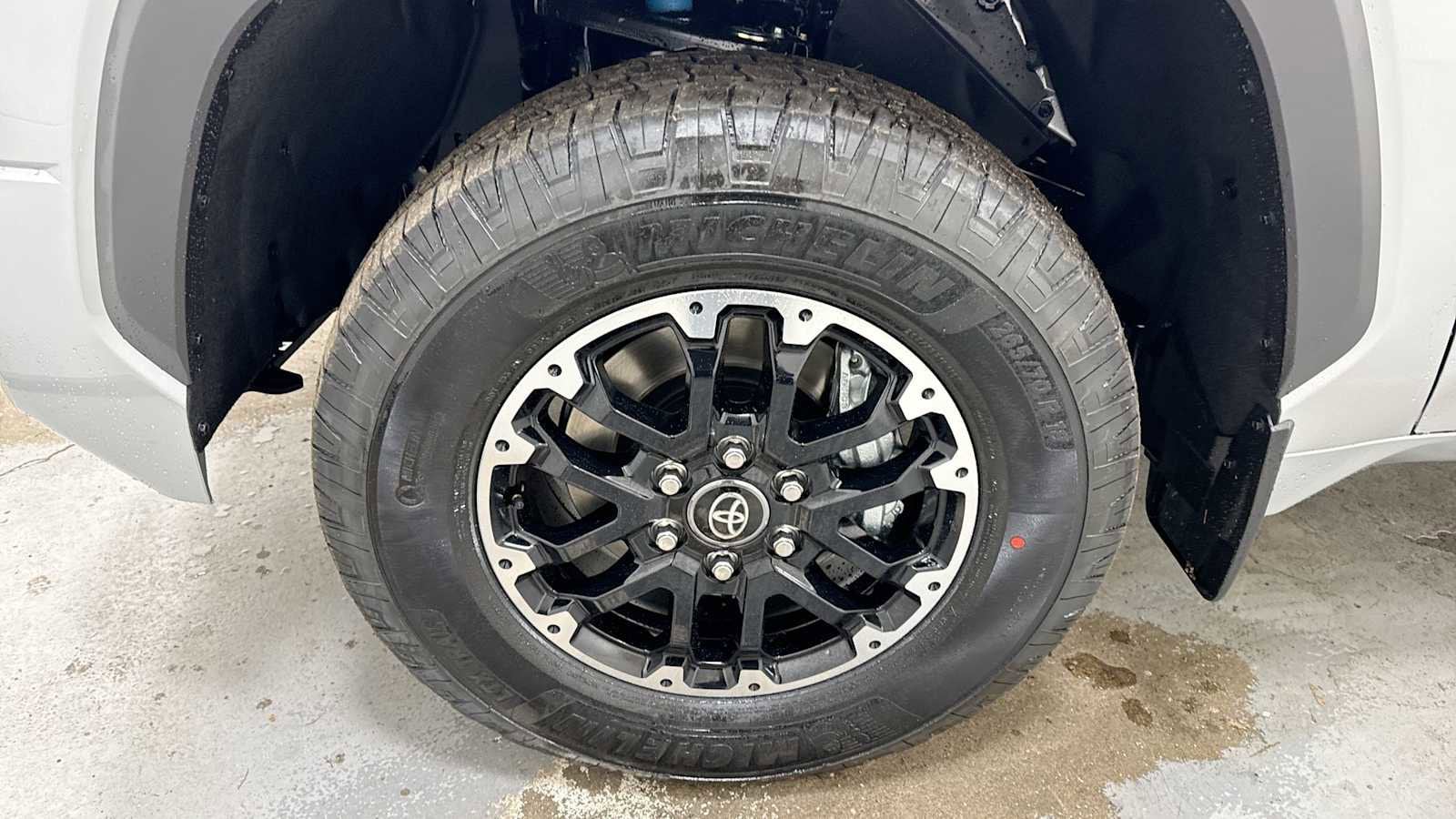 Thumbnail: 2025 Toyota Tundra - 10