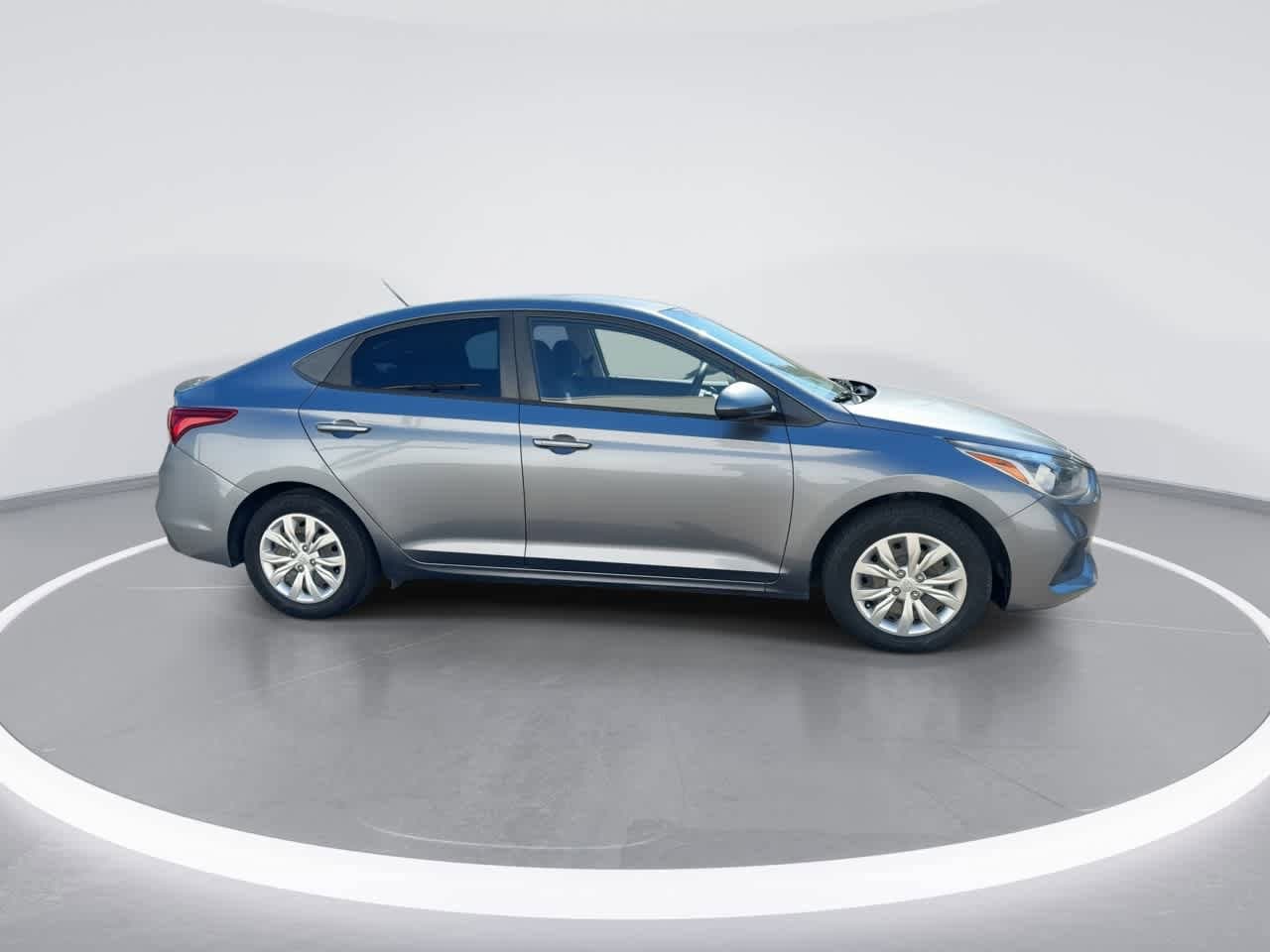 Thumbnail: 2018 Hyundai Accent - 9