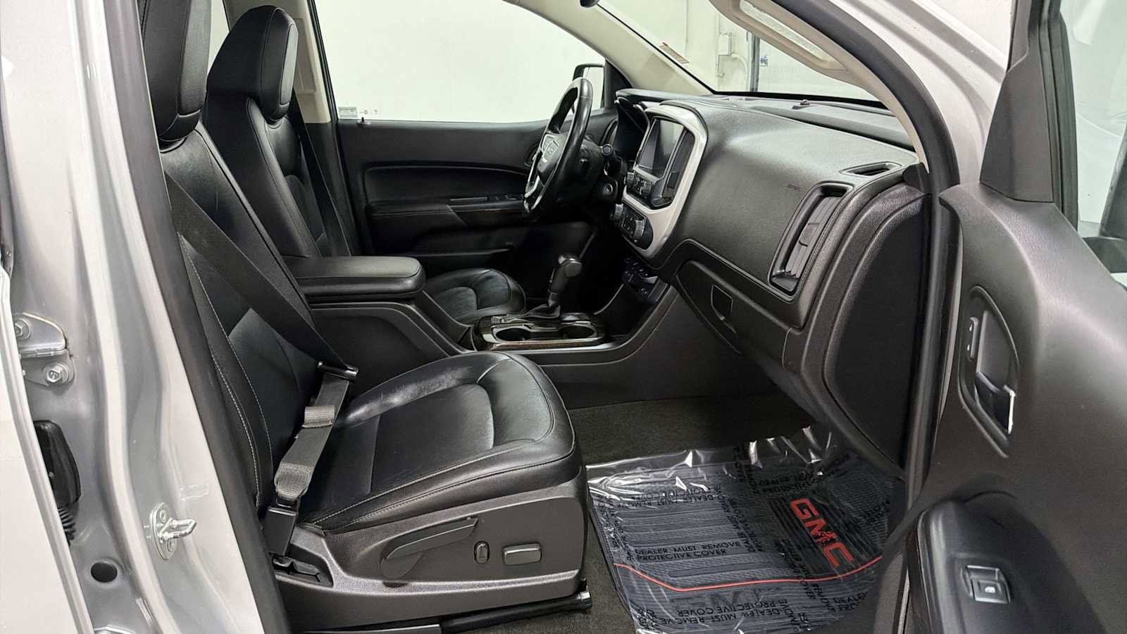 Thumbnail: 2017 GMC Canyon - 29