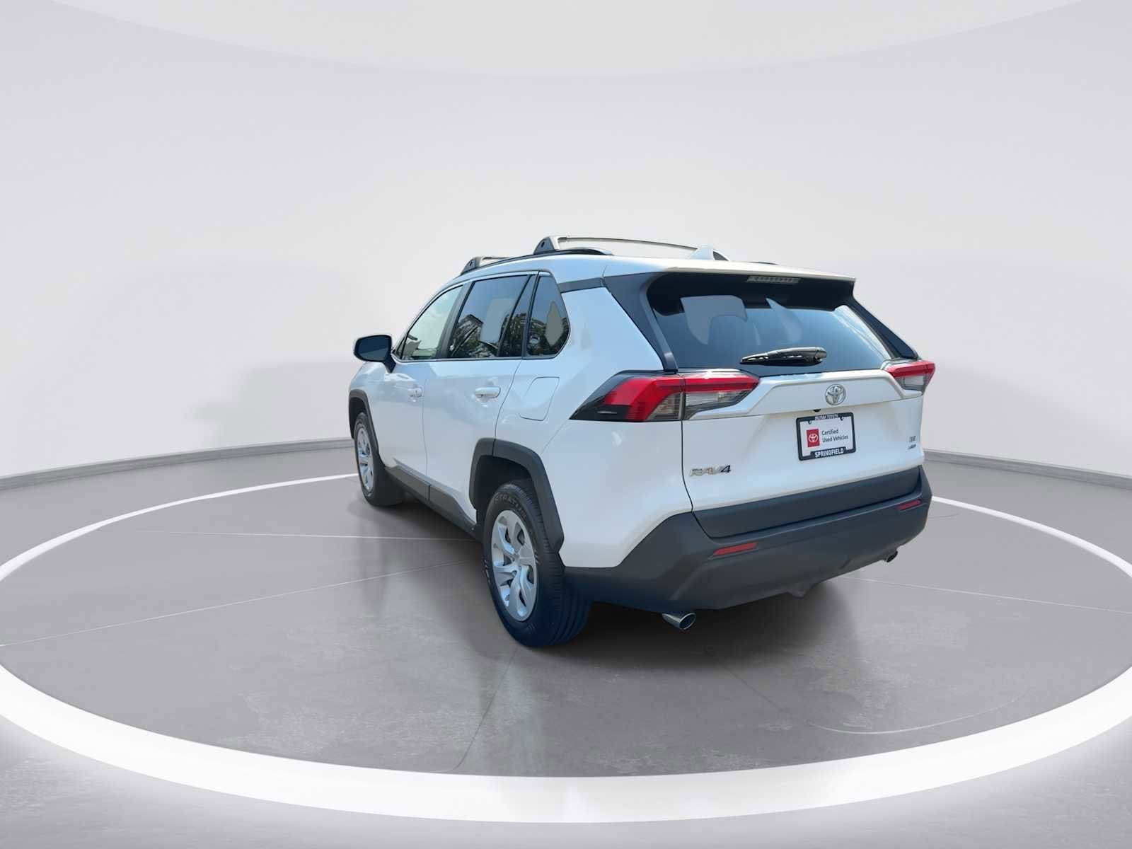 Thumbnail: 2019 Toyota RAV4 - 6