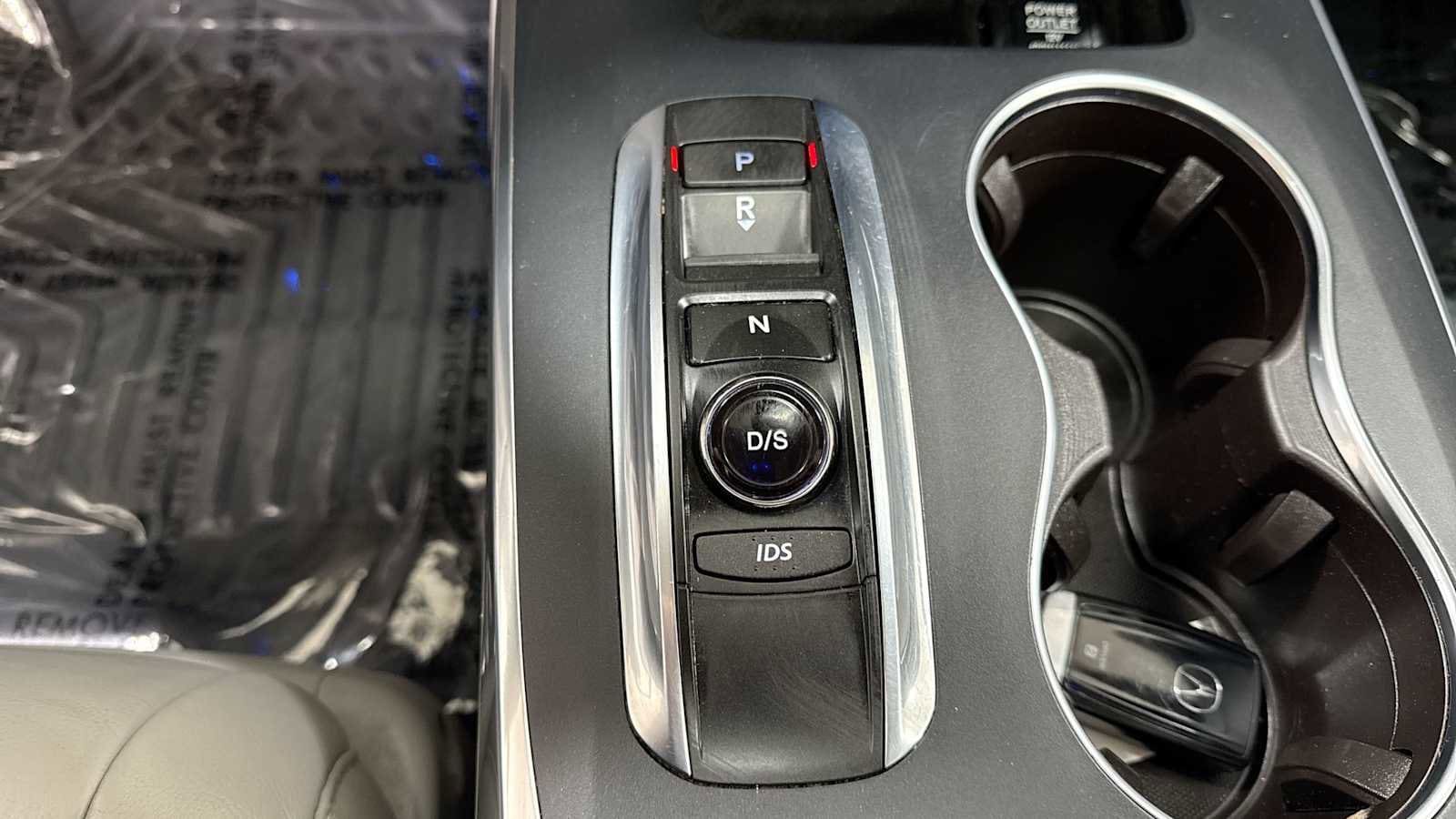 Thumbnail: 2016 Acura MDX - 22