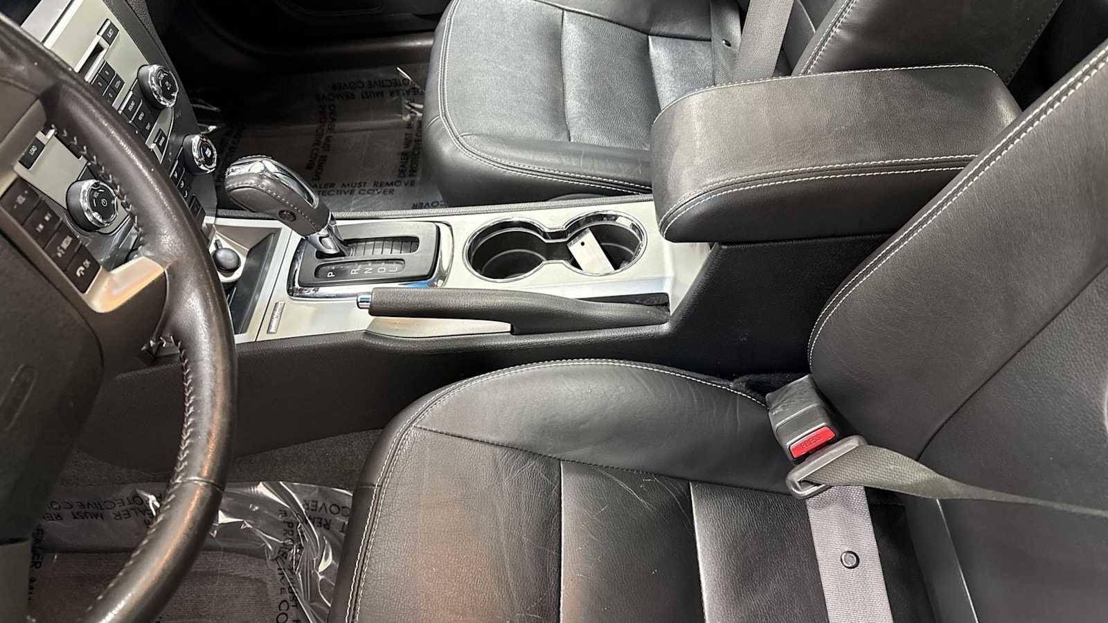 Thumbnail: 2011 Ford Fusion - 21