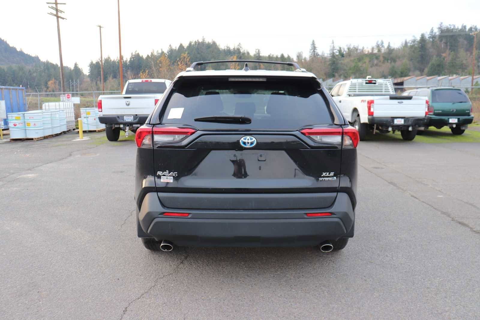 Thumbnail: 2024 Toyota RAV4 - 6