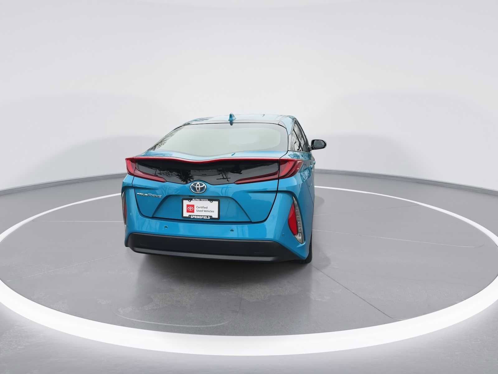 Thumbnail: 2017 Toyota Prius Prime - 7