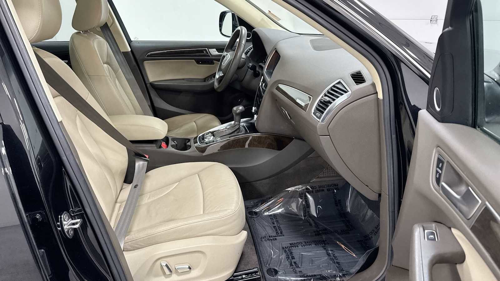 Thumbnail: 2014 Audi Q5 - 30