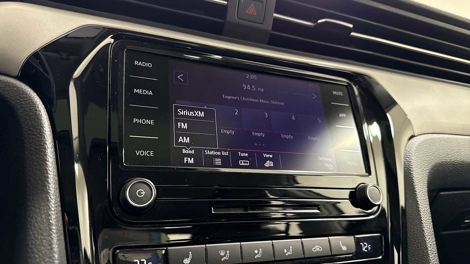 Thumbnail: 2021 Volkswagen Passat - 18