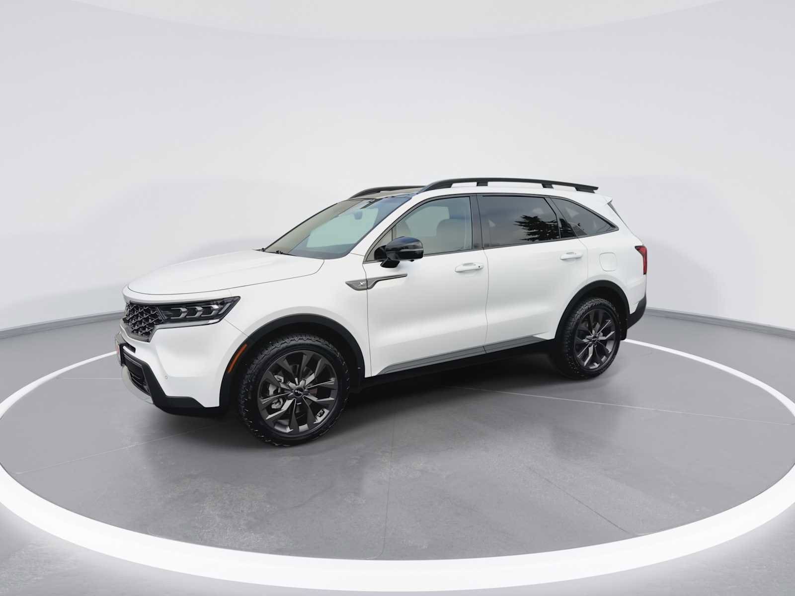 Thumbnail: 2023 Kia Sorento - 4