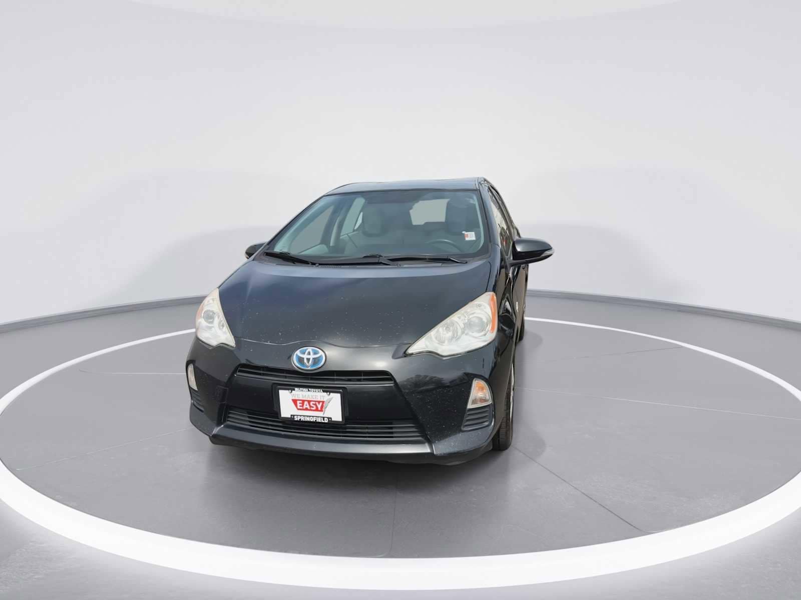 Thumbnail: 2014 Toyota Prius c - 3