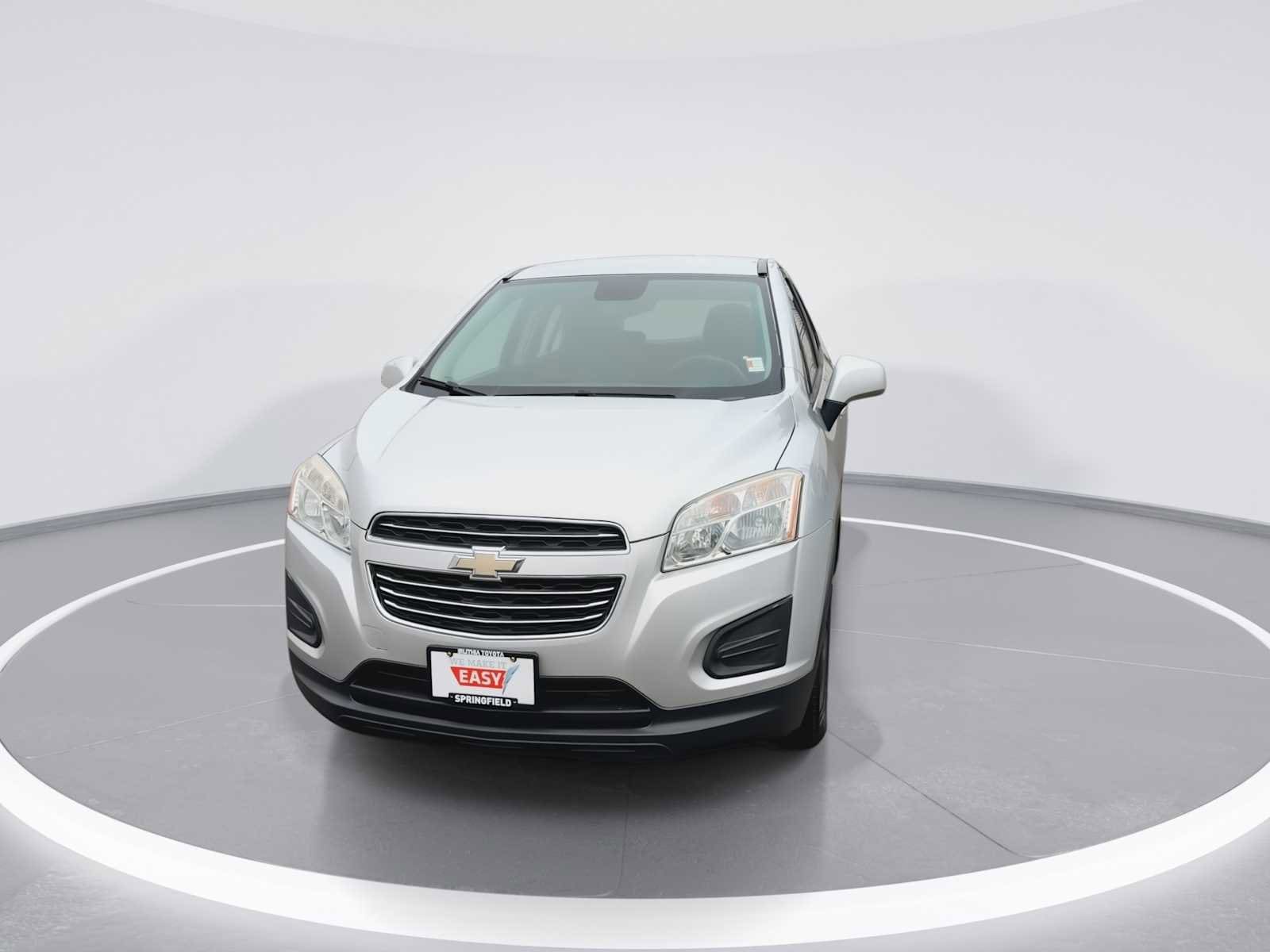 Thumbnail: 2016 Chevrolet Trax - 3