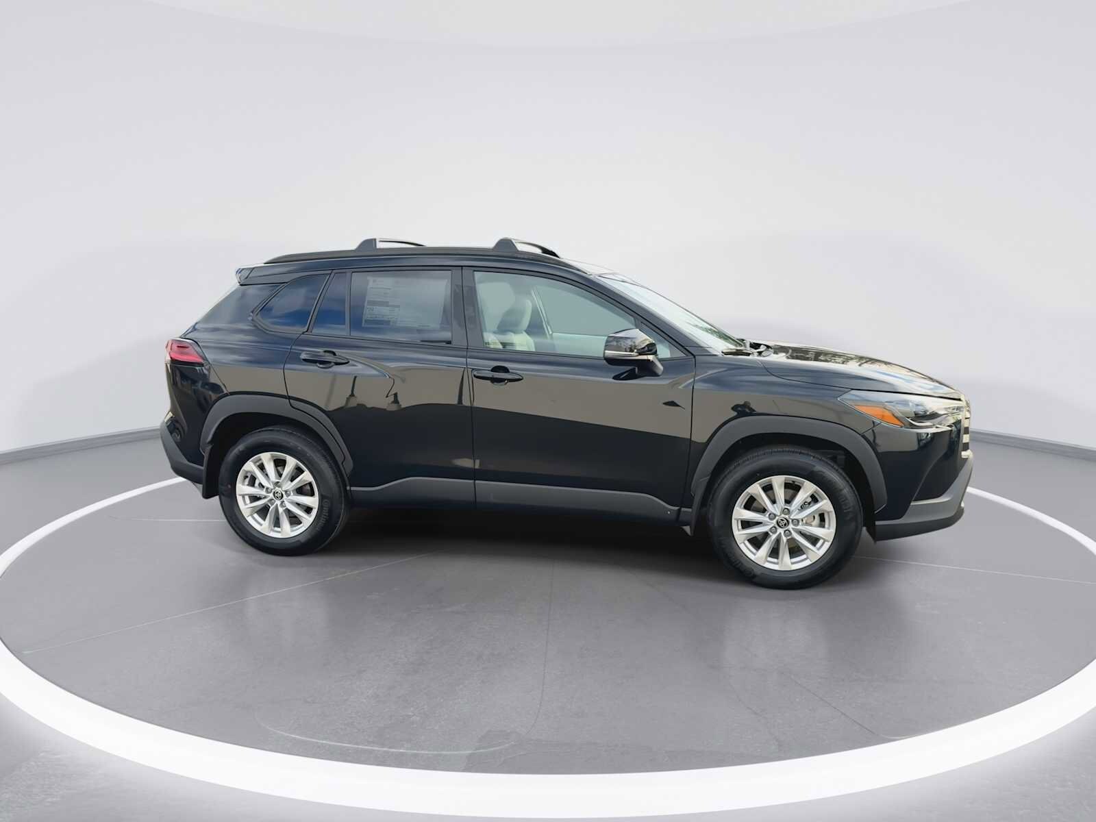 Thumbnail: 2026 Toyota Corolla Cross - 9