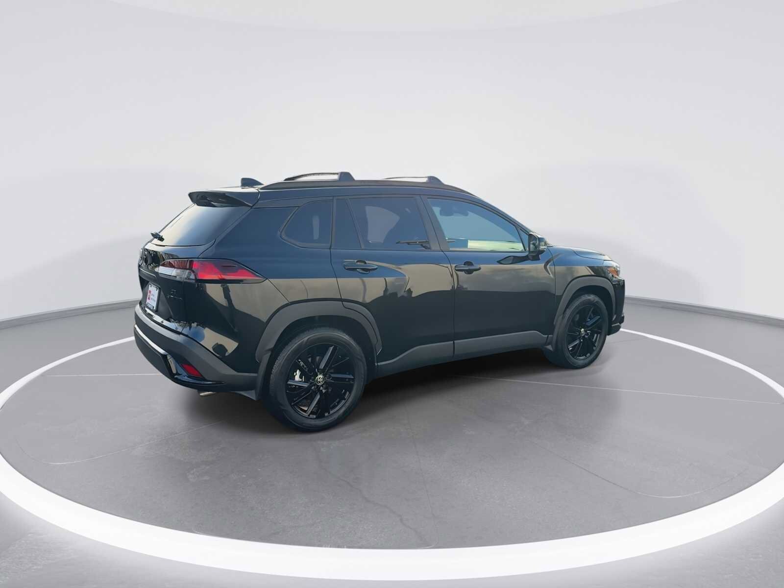 Thumbnail: 2025 Toyota Corolla Cross - 8