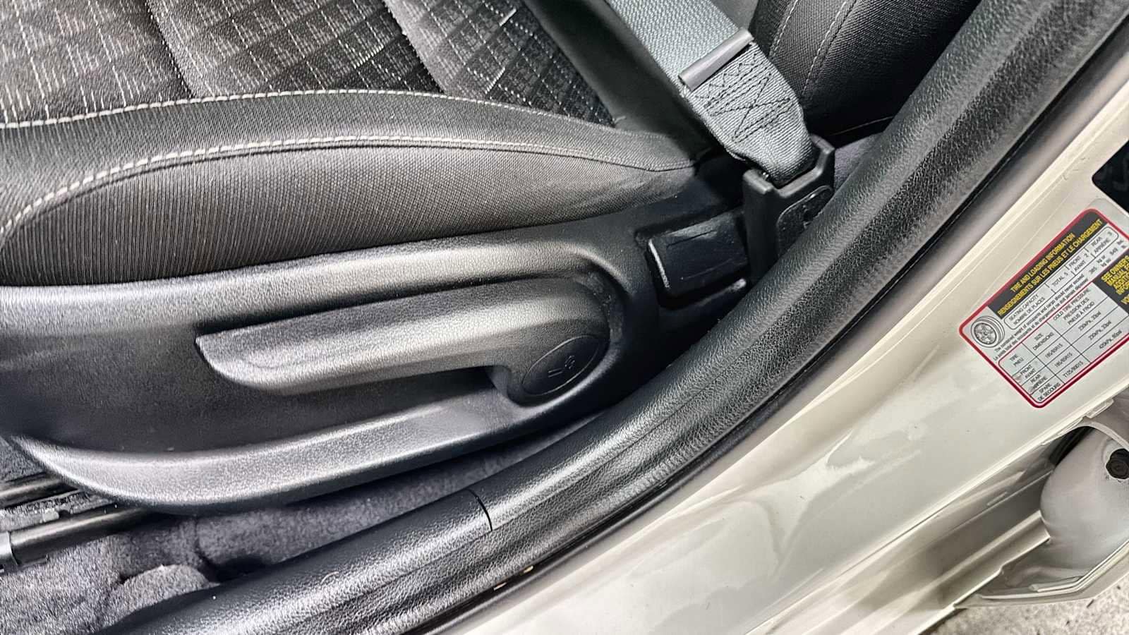 Thumbnail: 2022 Kia Rio - 14