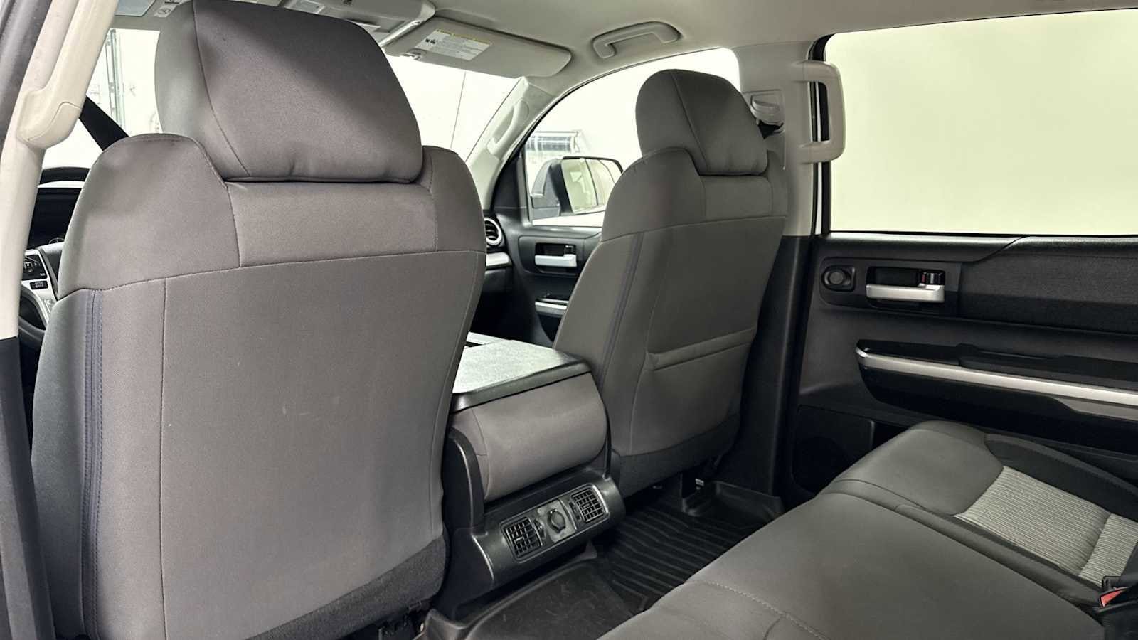 Thumbnail: 2016 Toyota Tundra - 25