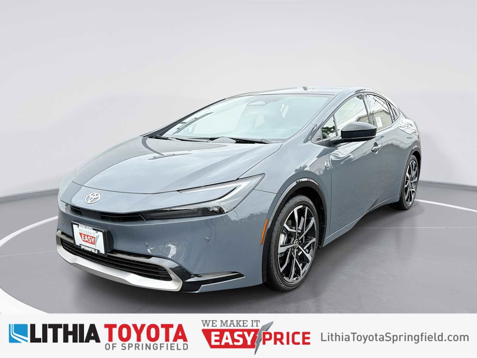 2026 Toyota Prius XSE's photo