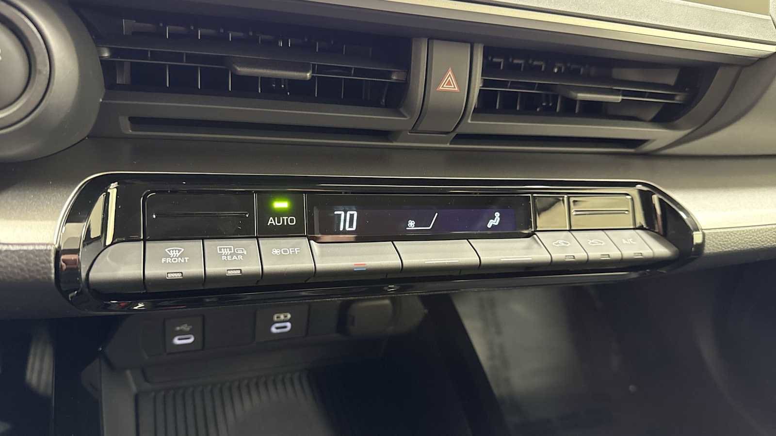 Thumbnail: 2026 Toyota Prius - 21