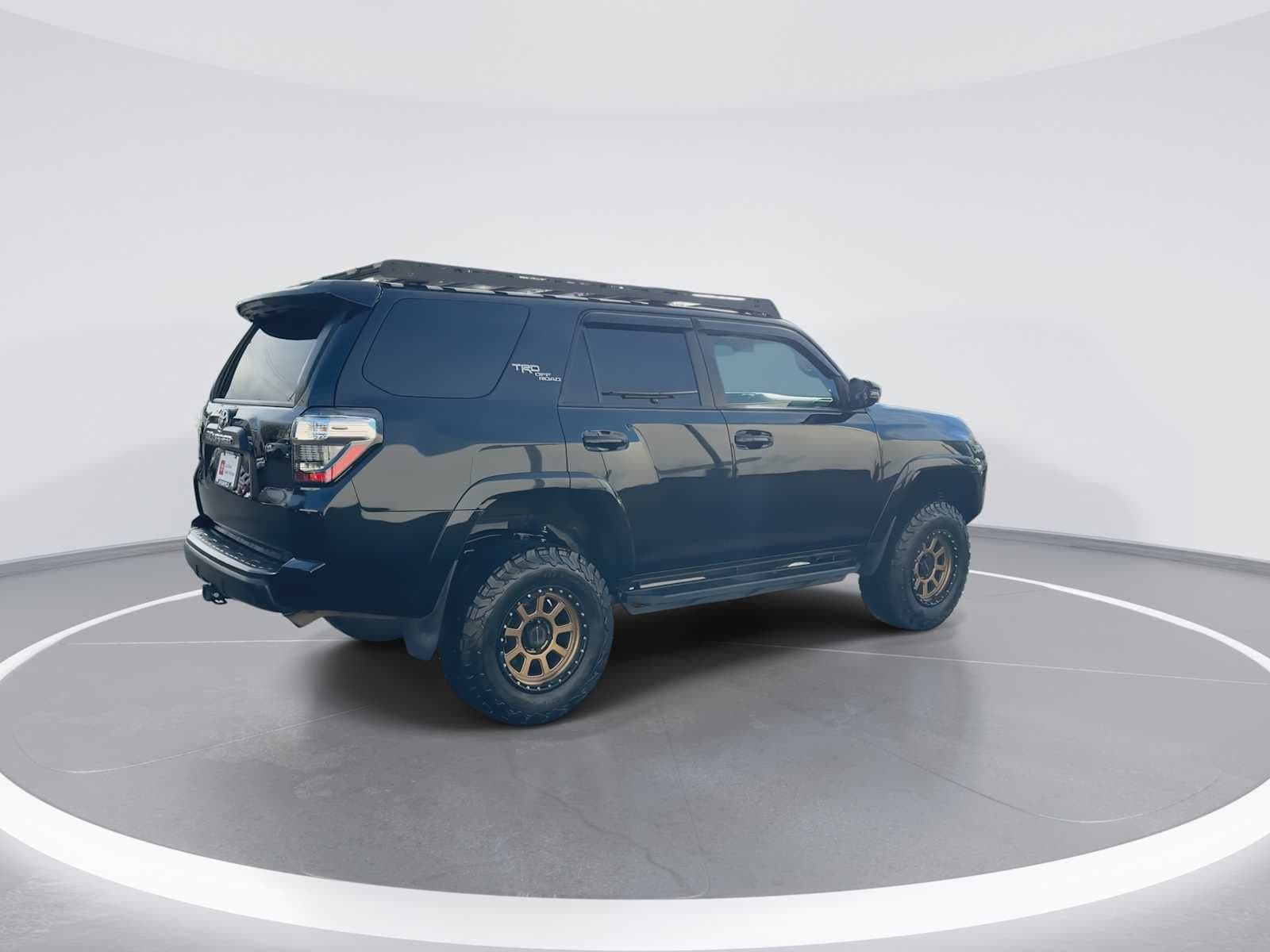 Thumbnail: 2021 Toyota 4Runner - 8